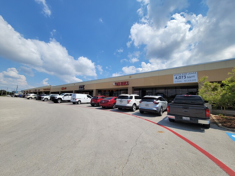 900-960 Melbourne Rd, Hurst, TX à louer - Photo de l’immeuble – Image 3 sur 8