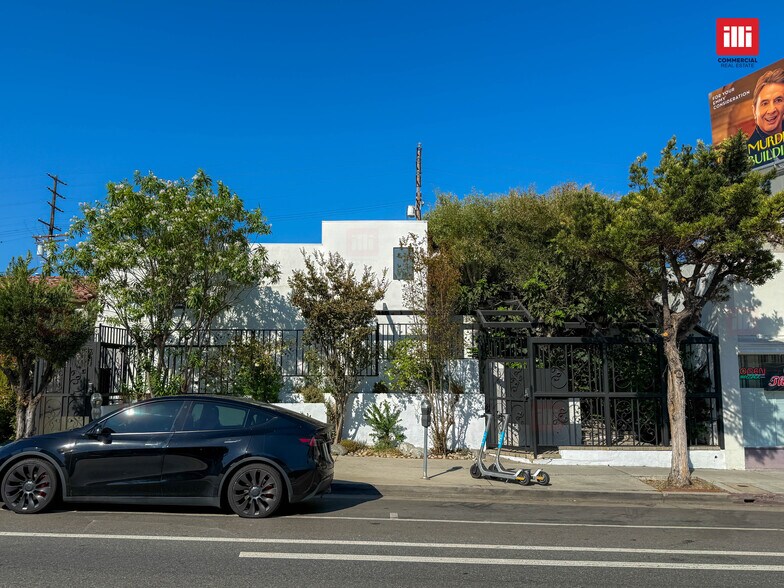 1626 Westwood Blvd, Los Angeles, CA à louer - Photo de l’immeuble – Image 2 sur 9