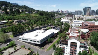 Plus de détails pour 4550 S Macadam Ave, Portland, OR - Bureau à vendre