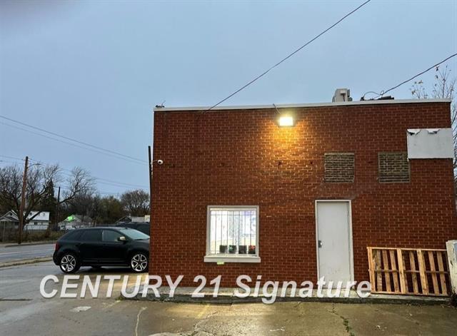 2100 Davison Rd, Flint, MI à vendre - Photo de l’immeuble – Image 2 sur 8