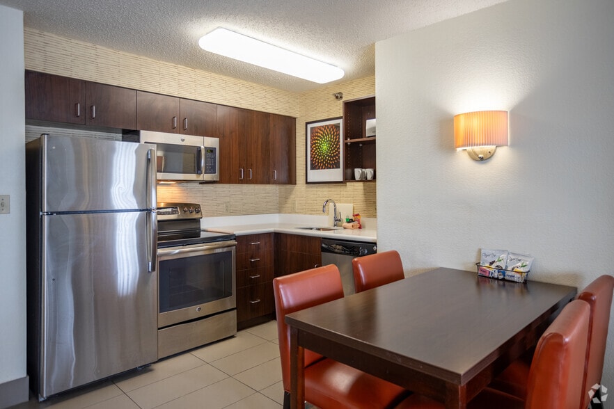 1308 Freedom Rd, Cranberry Township, PA à vendre - Photo intérieure – Image 3 sur 20