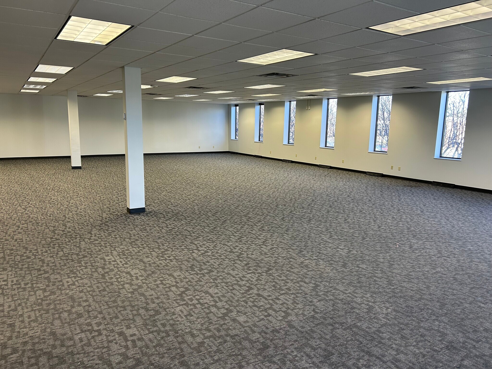 2258 Schuetz Rd, Maryland Heights, MO à louer Photo intérieure– Image 1 sur 5