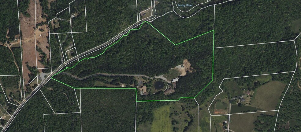 990 Glovers Grove Church Rd, Siler City, NC à vendre - Photo de l’immeuble – Image 2 sur 18