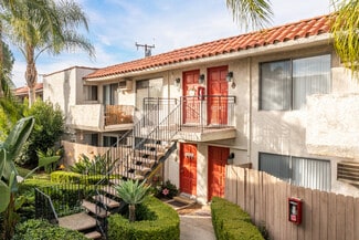 Plus de détails pour 1001 N Harbor Blvd, La Habra, CA - Logement à vendre