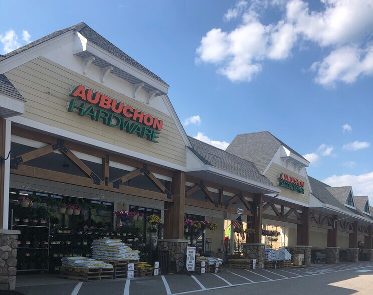 38 Nh Route 25, Meredith, NH à louer - Photo de l’immeuble – Image 2 sur 12
