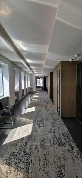 Bureau dans Lyon à vendre - Photo de l’immeuble – Image 2 sur 6