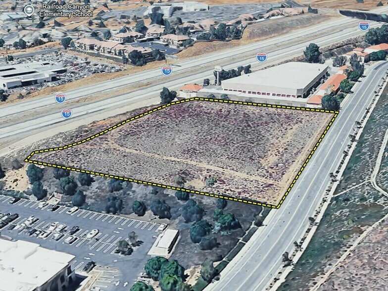 Canyon Estate Dr, Lake Elsinore, CA à vendre - Photo de l’immeuble – Image 1 sur 9