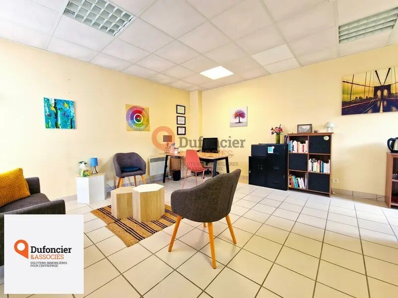 Bureaux/Médical dans Saint-Benoît à louer Photo intérieure– Image 1 sur 7
