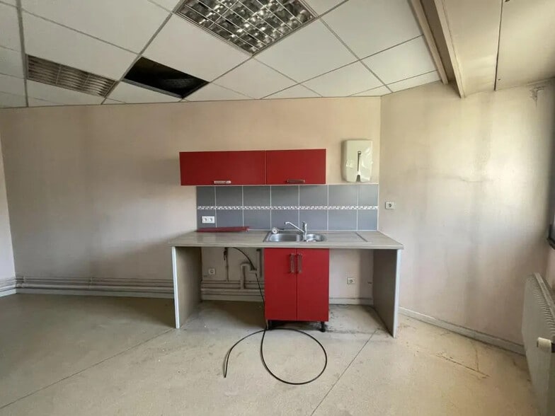 Bureau dans Vannes à louer - Photo de l’immeuble – Image 3 sur 4