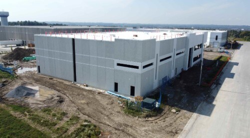 310 Addison Hall Cir, Aurora, ON à louer - Photo de l’immeuble – Image 3 sur 7