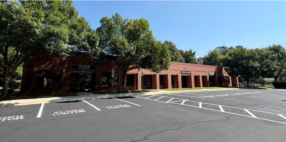 3130 Fairhill Dr, Raleigh, NC à vendre - Photo principale – Image 1 sur 5