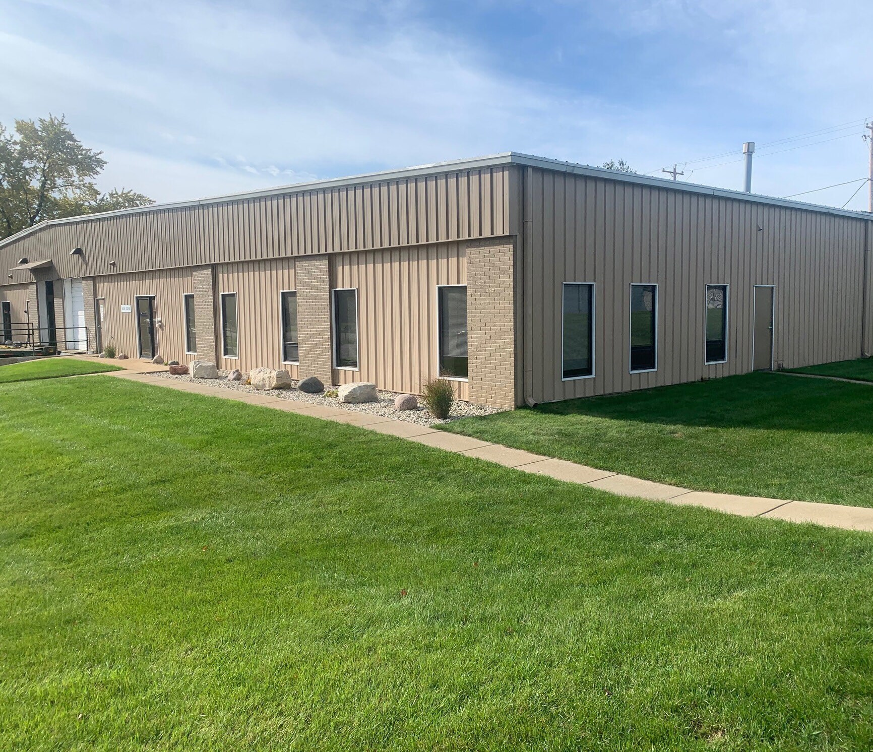 W246S3255 Industrial Ln, Waukesha, WI à vendre Photo de l’immeuble– Image 1 sur 4