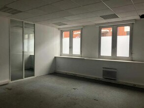 62 Avenue Henri Ginoux, Montrouge à louer Photo intérieure– Image 1 sur 21