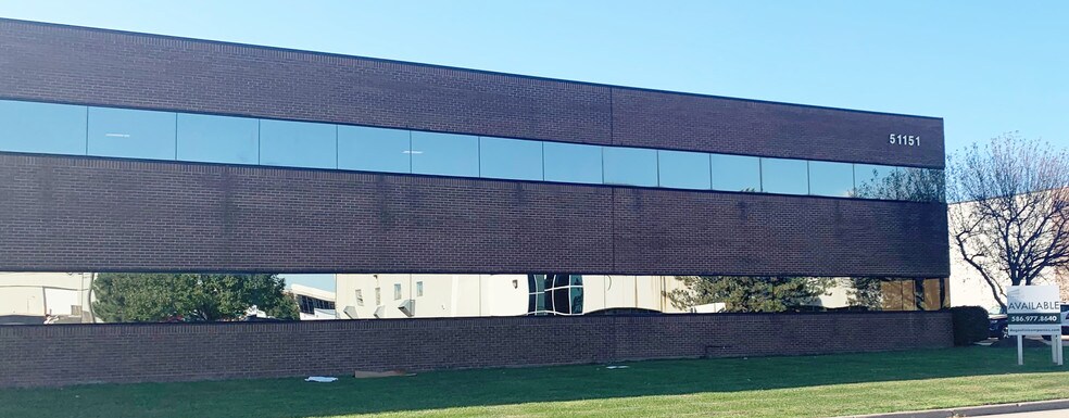 51103-51151 Celeste Dr, Shelby Township, MI à louer - Photo principale – Image 1 sur 4