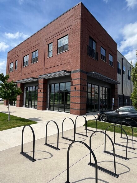 400 Truesdell Ave, La Porte, IN à louer - Photo de l’immeuble – Image 2 sur 22