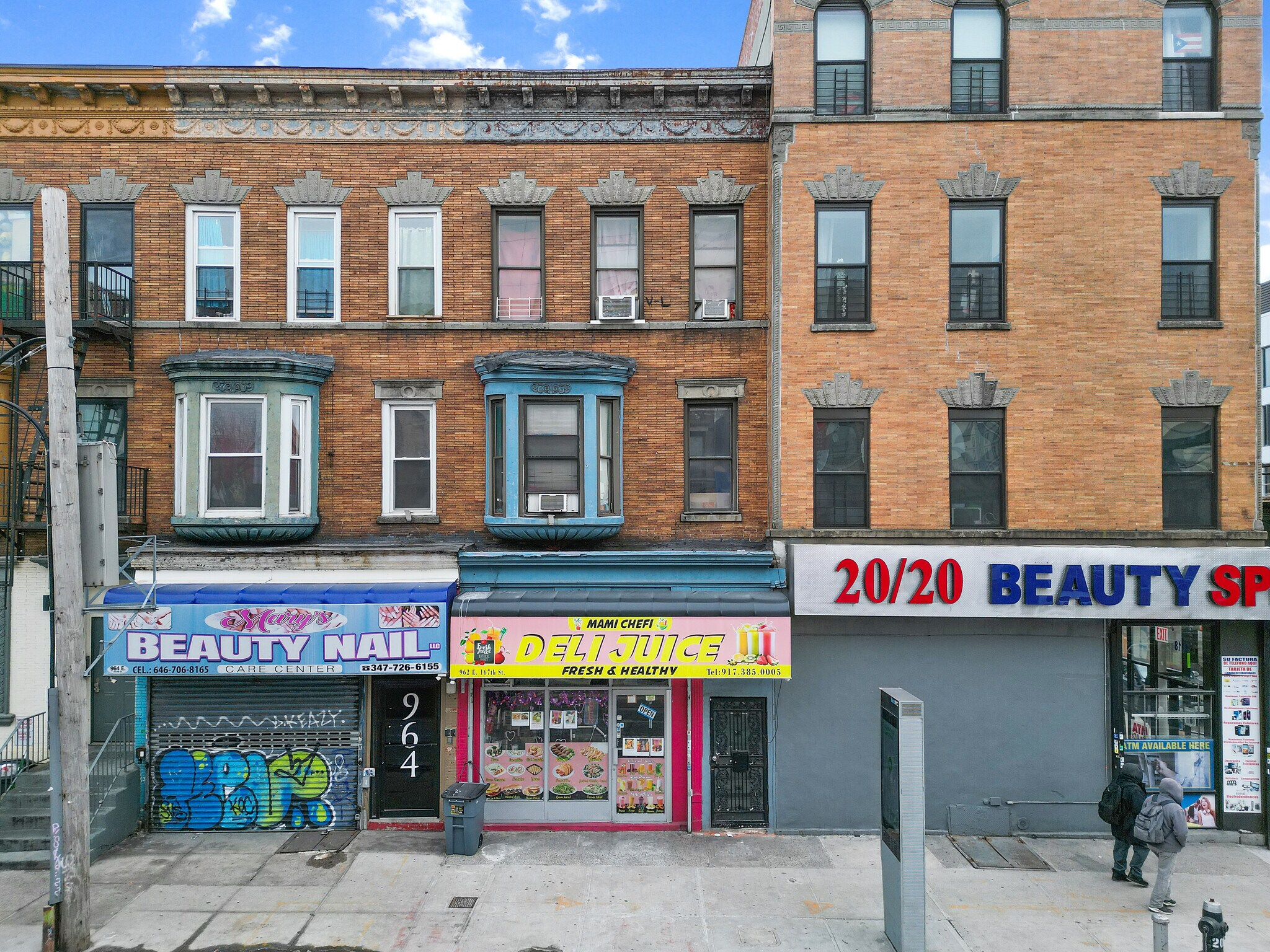 962 E 167th St, Bronx, NY à vendre Photo de l’immeuble– Image 1 sur 4