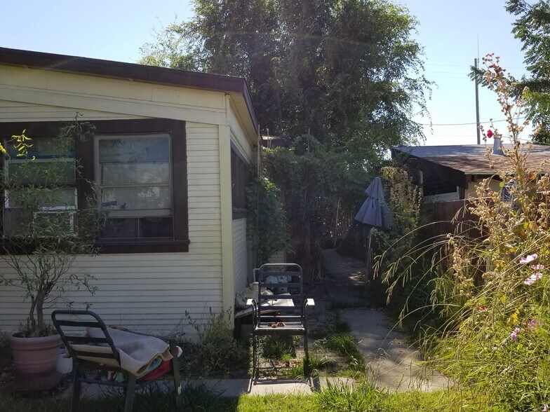 100 H St, Isleton, CA à vendre - Photo de l’immeuble – Image 2 sur 8