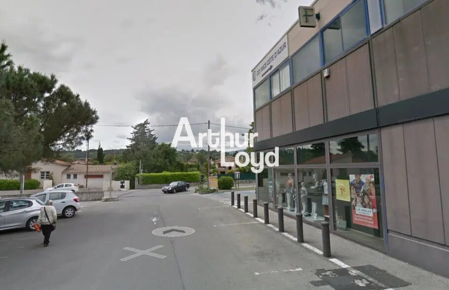 Bureau dans Grasse à louer - Photo de l’immeuble – Image 3 sur 4