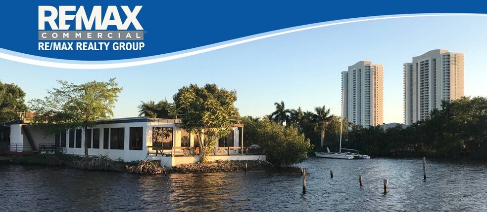3120-3131 E Riverside Dr, Fort Myers, FL à vendre - Photo de l’immeuble – Image 1 sur 58