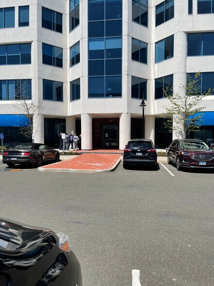 46 Southfield Ave, Stamford, CT à louer - Photo de l’immeuble – Image 2 sur 4