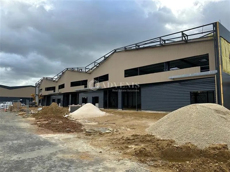 Local d'activités dans Moissy-Cramayel à vendre Photo de l’immeuble– Image 1 sur 8