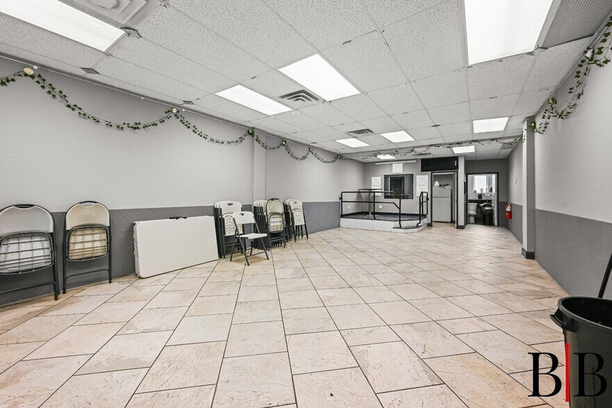 2178 Flatbush Ave, Brooklyn, NY à vendre - Photo intérieure – Image 2 sur 18