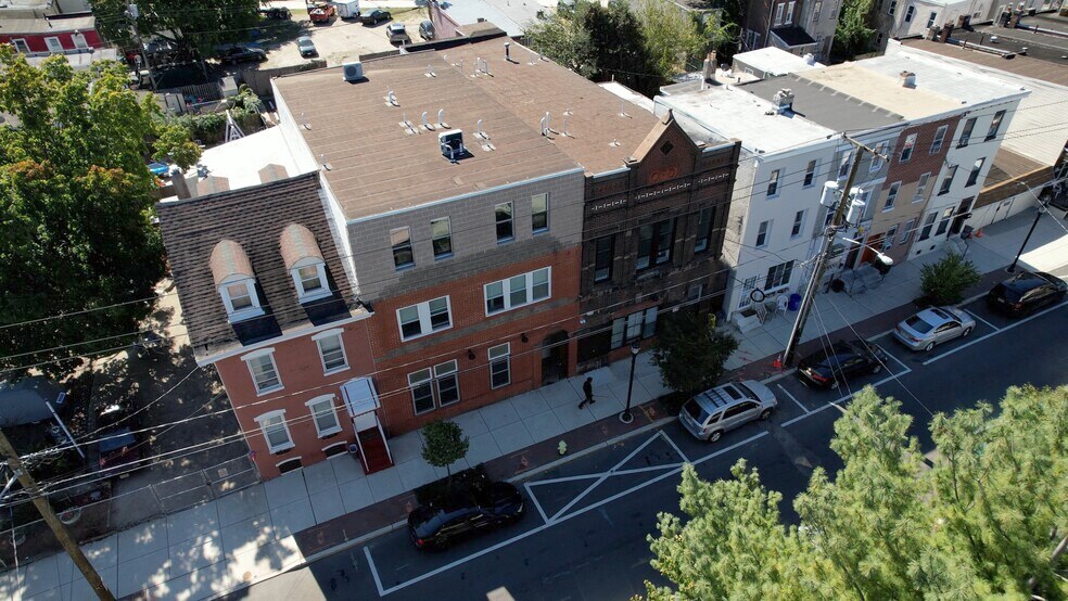 322 Vine St, Camden, NJ à vendre - Photo de l’immeuble – Image 1 sur 43