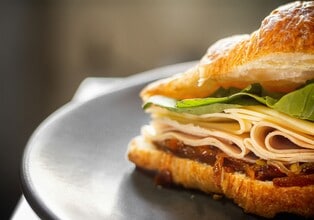 540 NE 99th Ave, Portland, OR à louer Photo intérieure– Image 1 sur 1