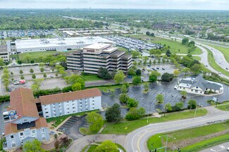 Plus de détails pour 1500 W Shure Dr, Arlington Heights, IL - Bureau à vendre