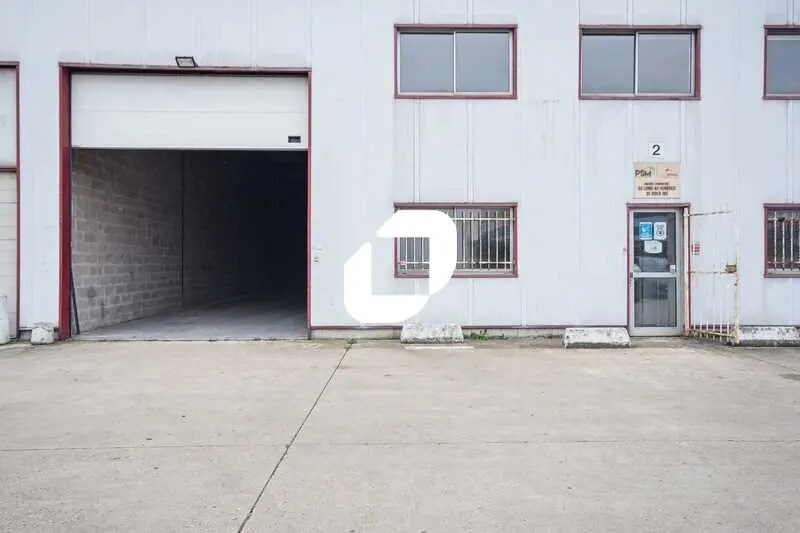Bureau dans Wissous à louer - Photo de l’immeuble – Image 1 sur 11