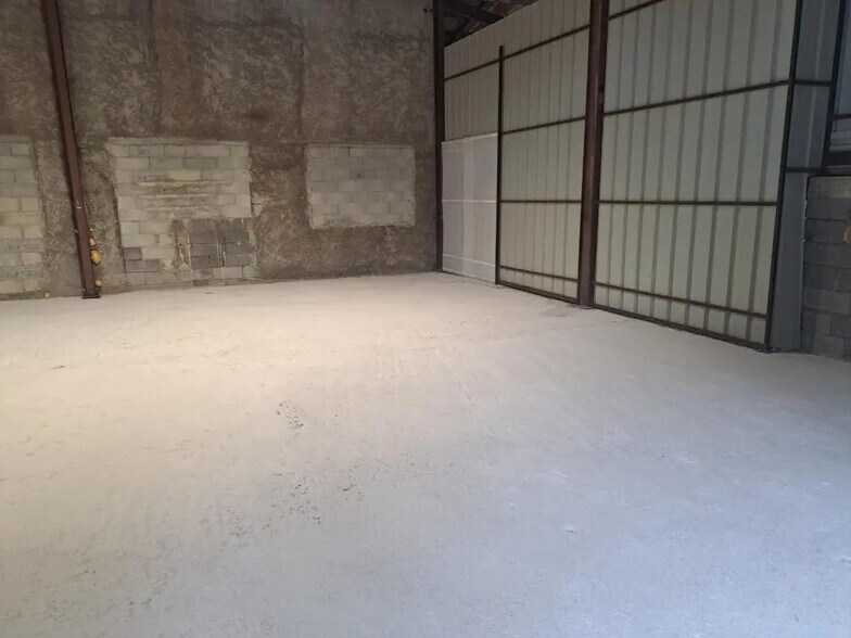 Local d’activités dans LE PLAN-DE-GRASSE à louer - Photo intérieure – Image 3 sur 4