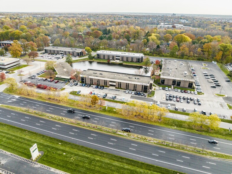 8935 N Meridian St, Indianapolis, IN à louer - Aérien – Image 3 sur 10