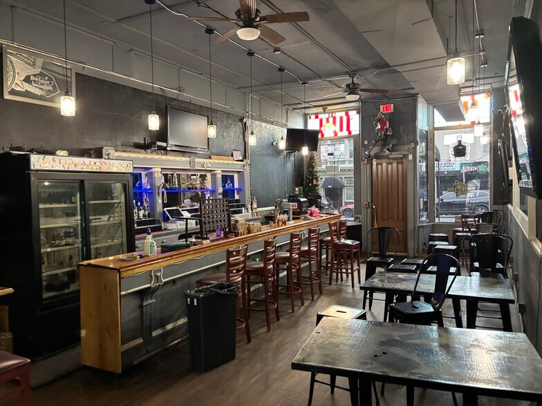 453-465 W Main St, Waterbury, CT à louer - Photo intérieure – Image 3 sur 4