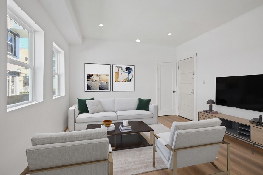 2694 James M Wood Blvd, Los Angeles, CA à vendre - Photo de l’immeuble – Image 3 sur 25