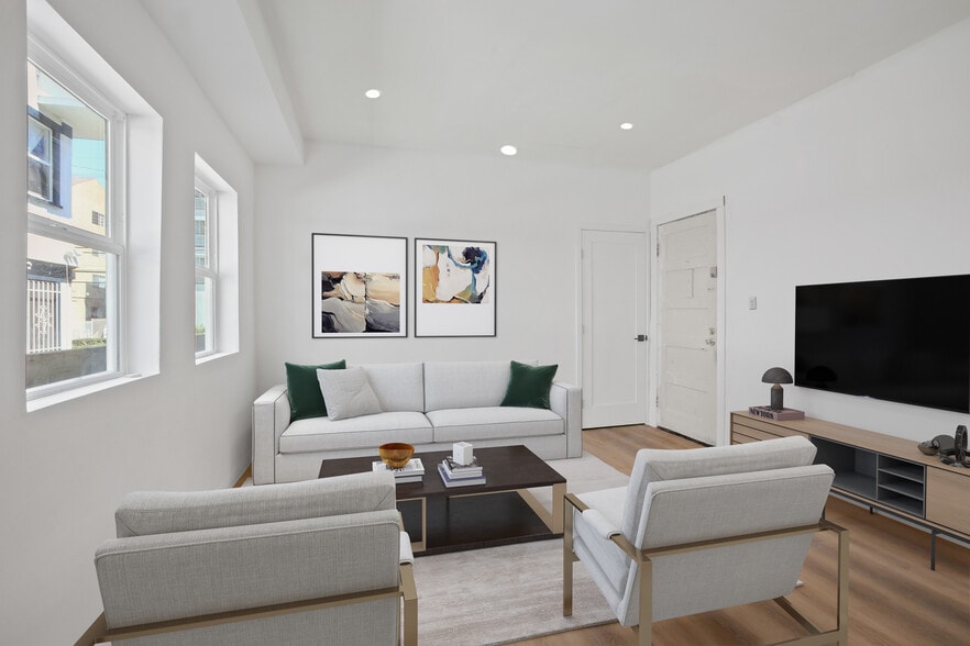 2694 James M Wood Blvd, Los Angeles, CA à vendre - Photo intérieure – Image 3 sur 25