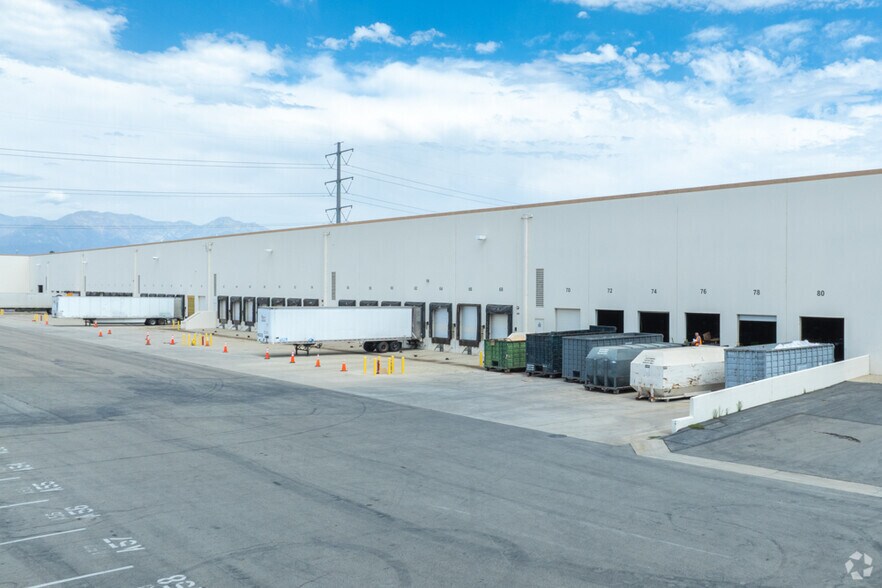 14701 Yorba Ave, Chino, CA à louer - Photo de l’immeuble – Image 2 sur 5