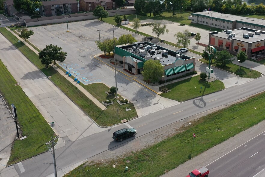 2201 4th St SW, Mason City, IA à louer - Photo de l’immeuble – Image 3 sur 6