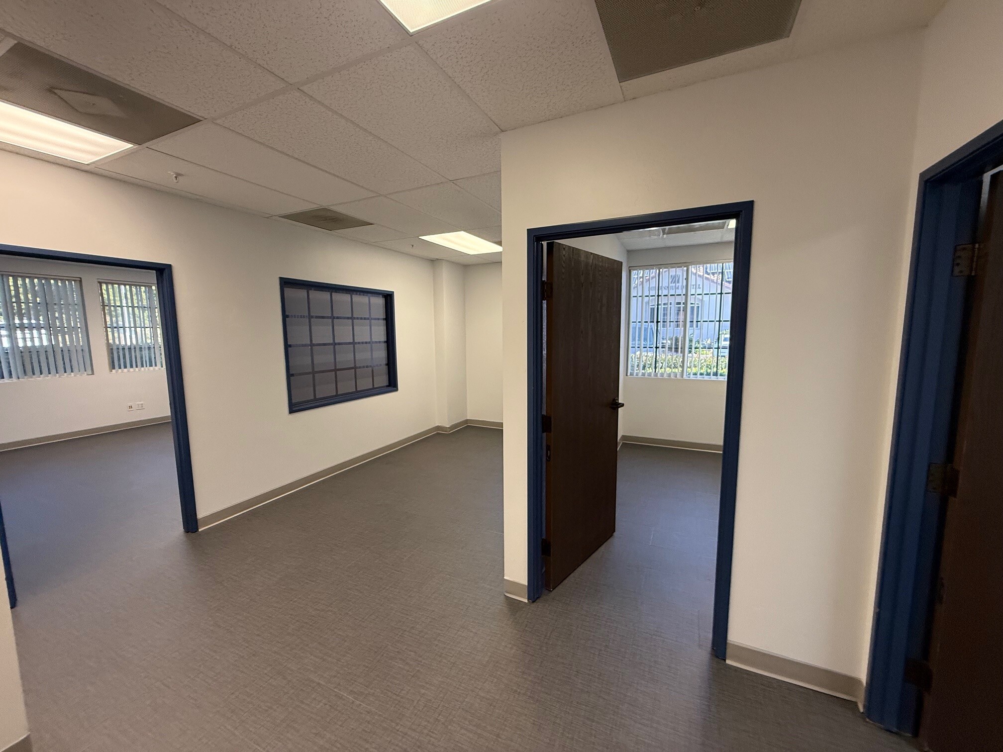 336 Encinitas Blvd, Encinitas, CA à louer Photo intérieure– Image 1 sur 4