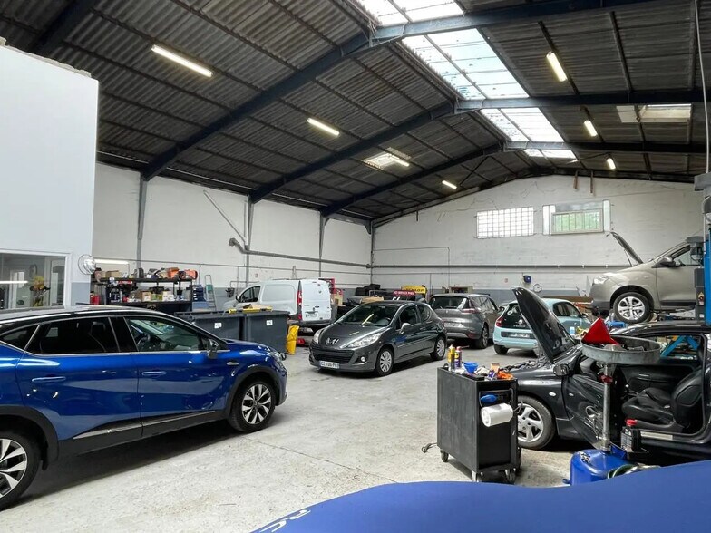 Local d'activités dans Persan à vendre - Photo intérieure – Image 3 sur 6