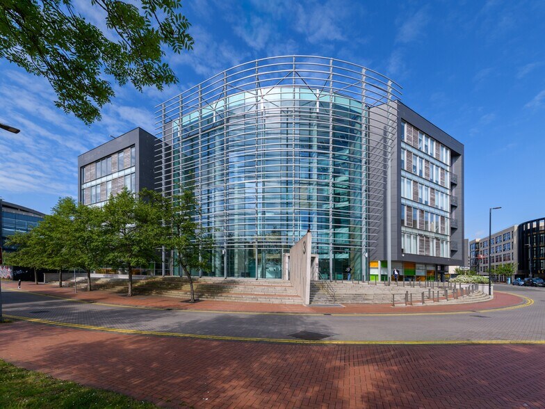 3 Britannia Quay, Cardiff à louer - Photo de l’immeuble – Image 1 sur 12