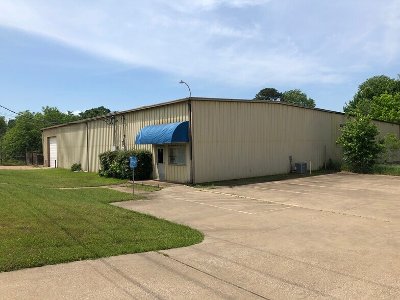 125 S Virginia Ave, Tyler, TX à louer - Photo de l’immeuble – Image 3 sur 4