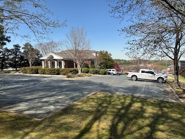 1033 Bayshore Dr, Rock Hill, SC à louer - Photo de l’immeuble – Image 3 sur 6