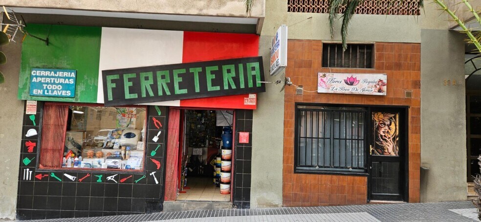 Local commercial dans Las Palmas de Gran Canaria, Las Palmas à vendre - Photo de l’immeuble – Image 3 sur 44