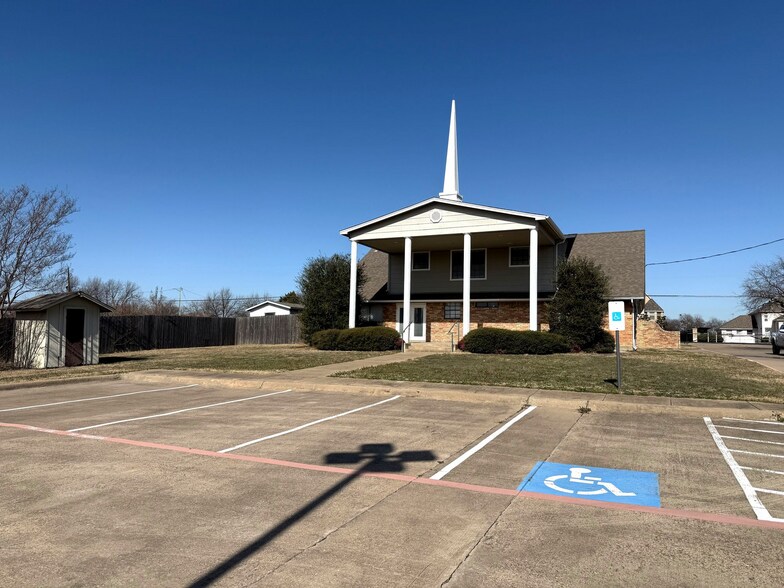 1514 Bardin Rd, Grand Prairie, TX à vendre - Photo de l’immeuble – Image 2 sur 8