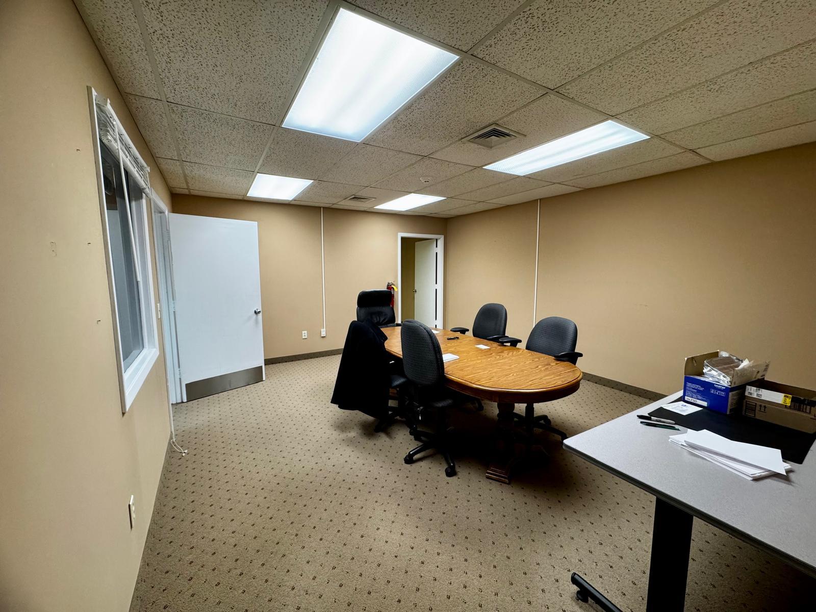 456 US Highway 22 W, Readington, NJ à louer Photo intérieure– Image 1 sur 7