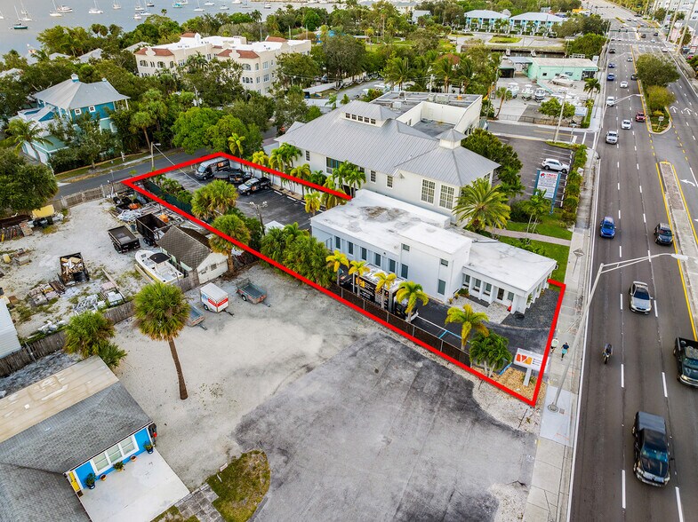 520 SW Federal Hwy, Stuart, FL à louer - Photo de l’immeuble – Image 1 sur 12