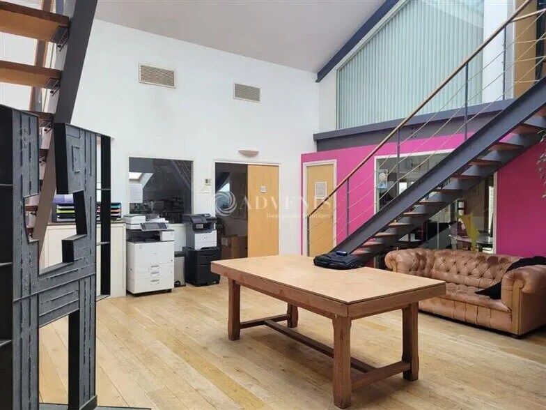 Bureau dans Colombes à louer - Photo de l’immeuble – Image 3 sur 5