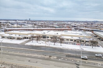 9415-9495 Aut Transcanadienne, Montréal, QC - Vue aérienne  vue de carte - Image1