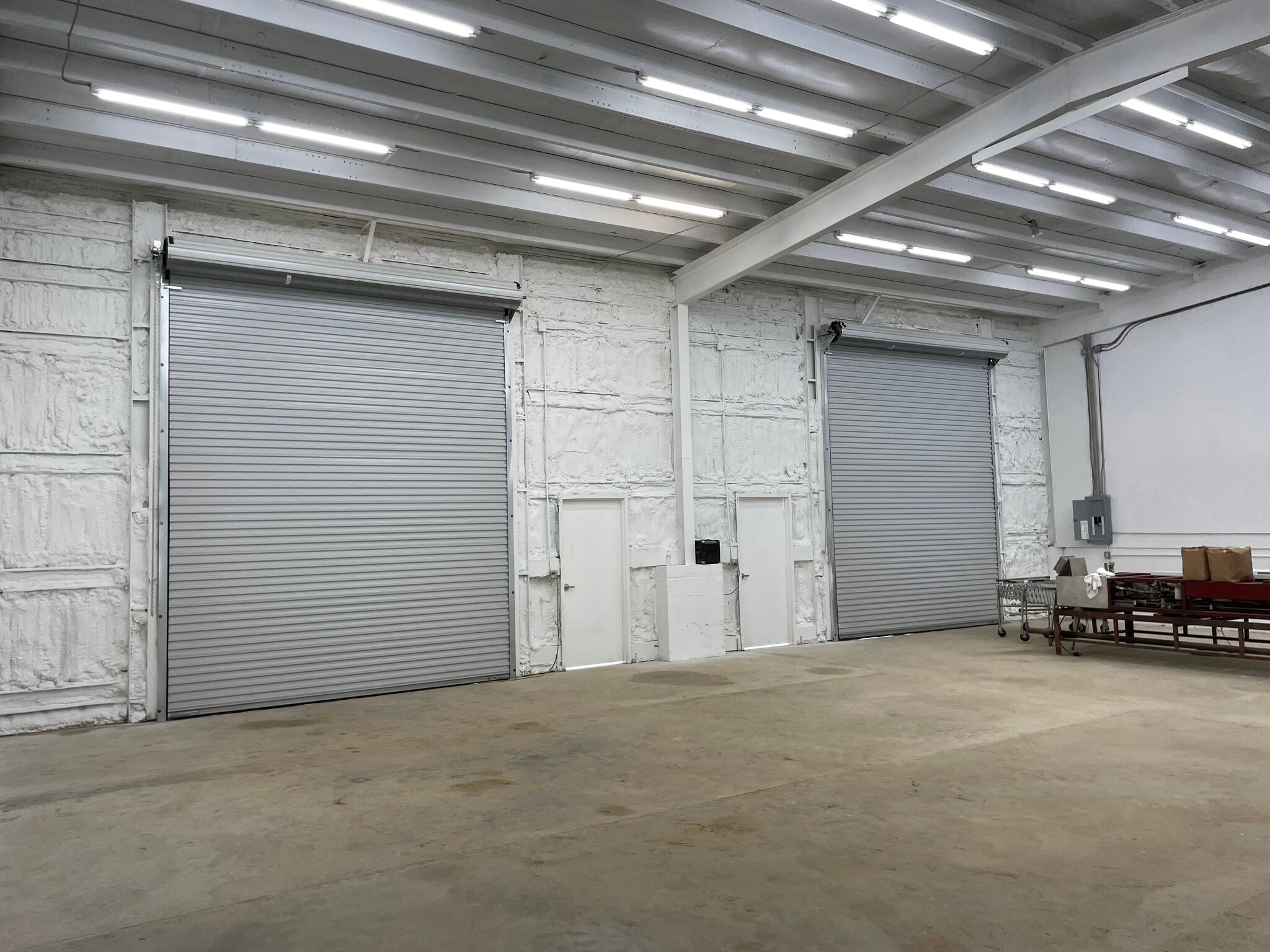 1015 W Kirkland Ave, Nashville, TN à louer Photo de l’immeuble– Image 1 sur 6