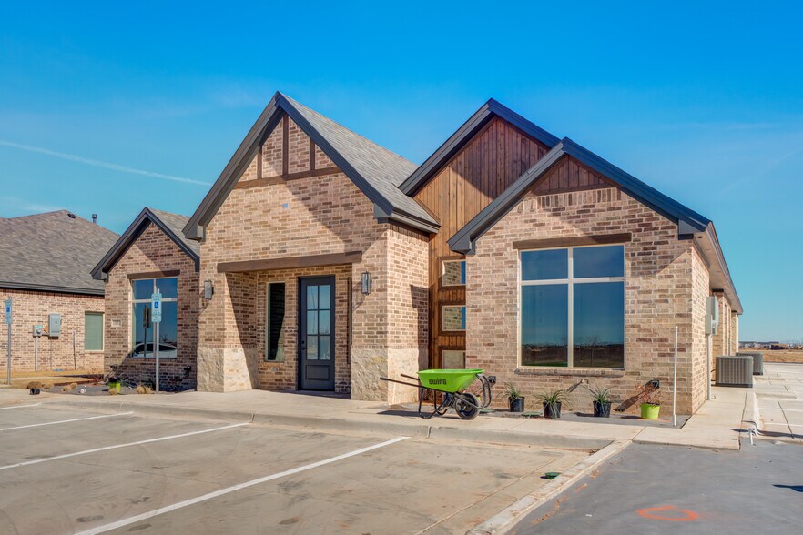 1424 N Slide Rd, Lubbock, TX à vendre - Photo de l’immeuble – Image 2 sur 26